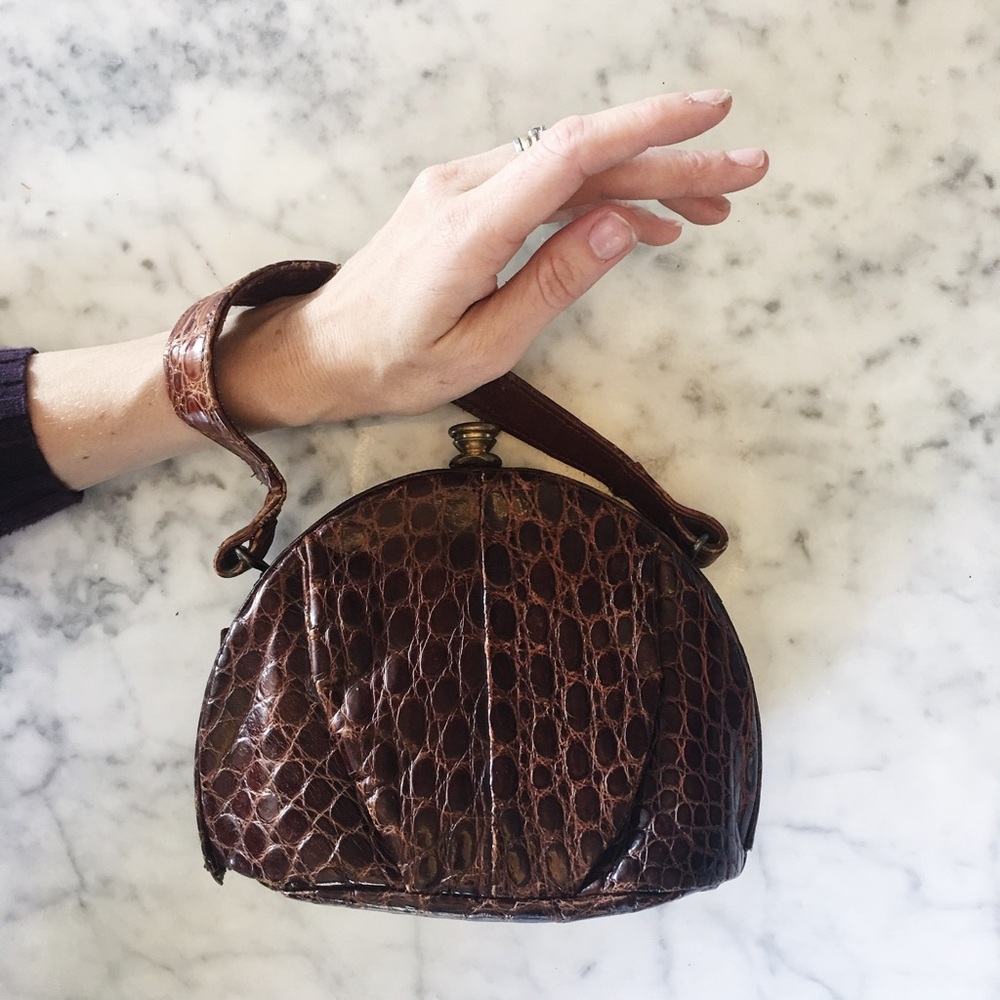 Vintage 1930s Reptile bag. I stored after purchase